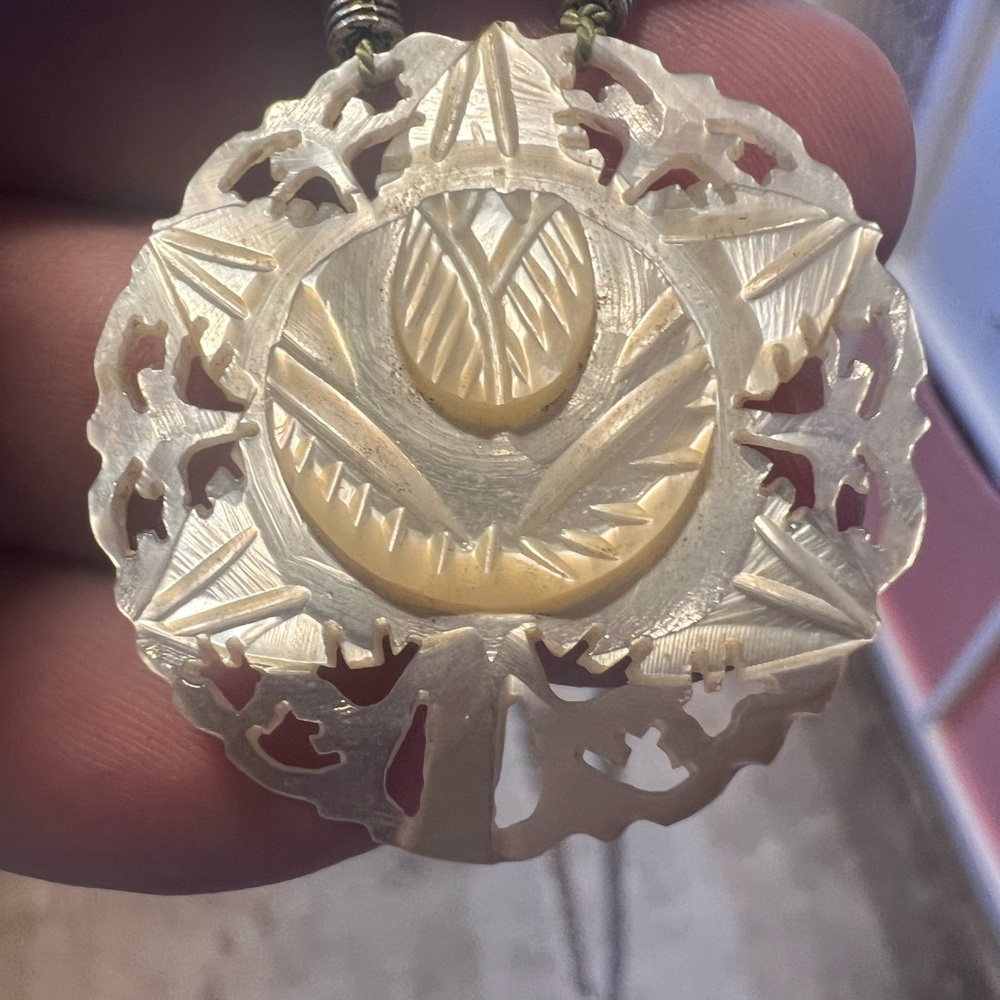 Ivory Pendant necklace…. Gorgeous!!!